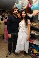Shraddha Nigam & Mayank Anand at designer AD Singh store in Mumbai on 22nd Jan 2012.JPG